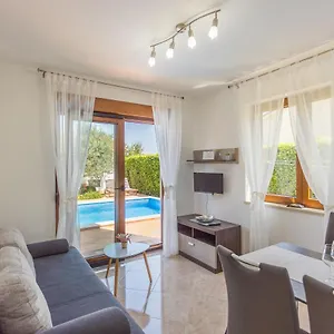 Apartment Mia, Fažana